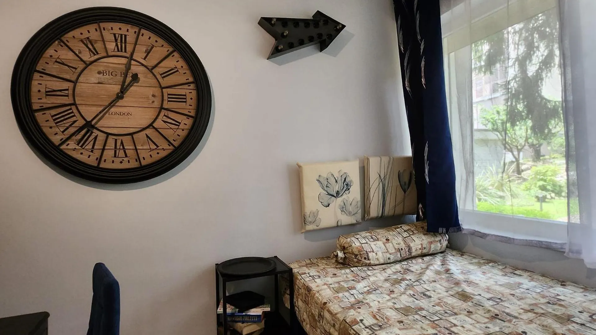 Room 125 Gardone Riviera Italien