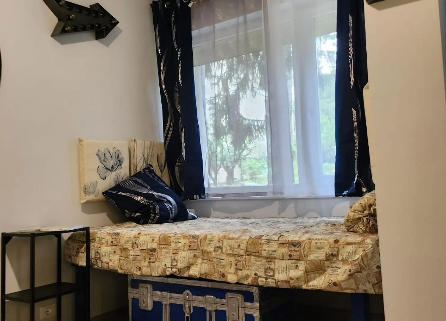 Lägenhet Room 125 Gardone Riviera Italien